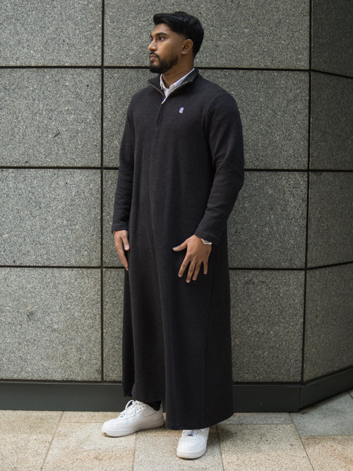 Grey Limited Edition Quarter Zip Thobe, side profile view