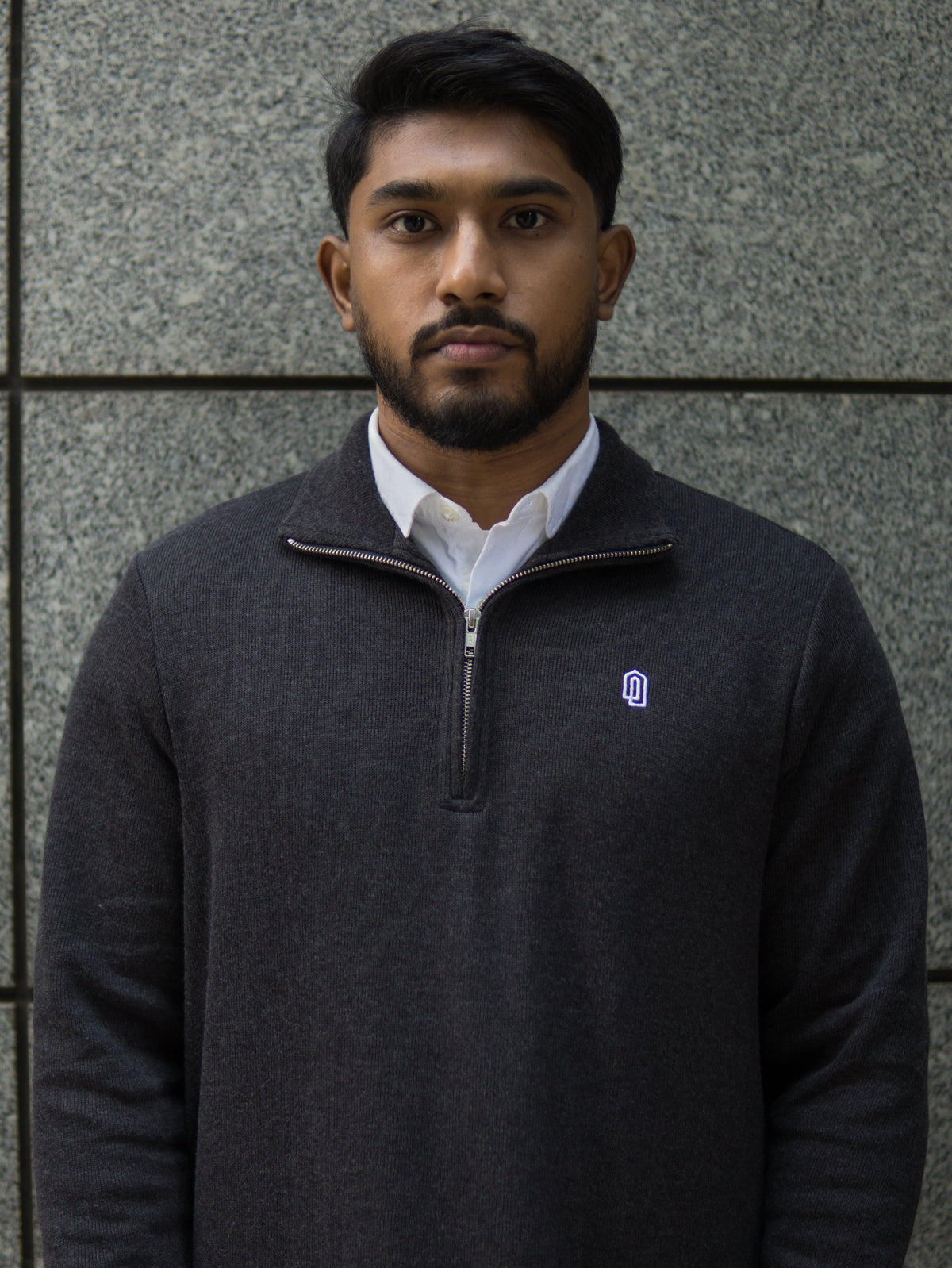 Grey Limited Edition Quarter Zip Thobe, upper body front view