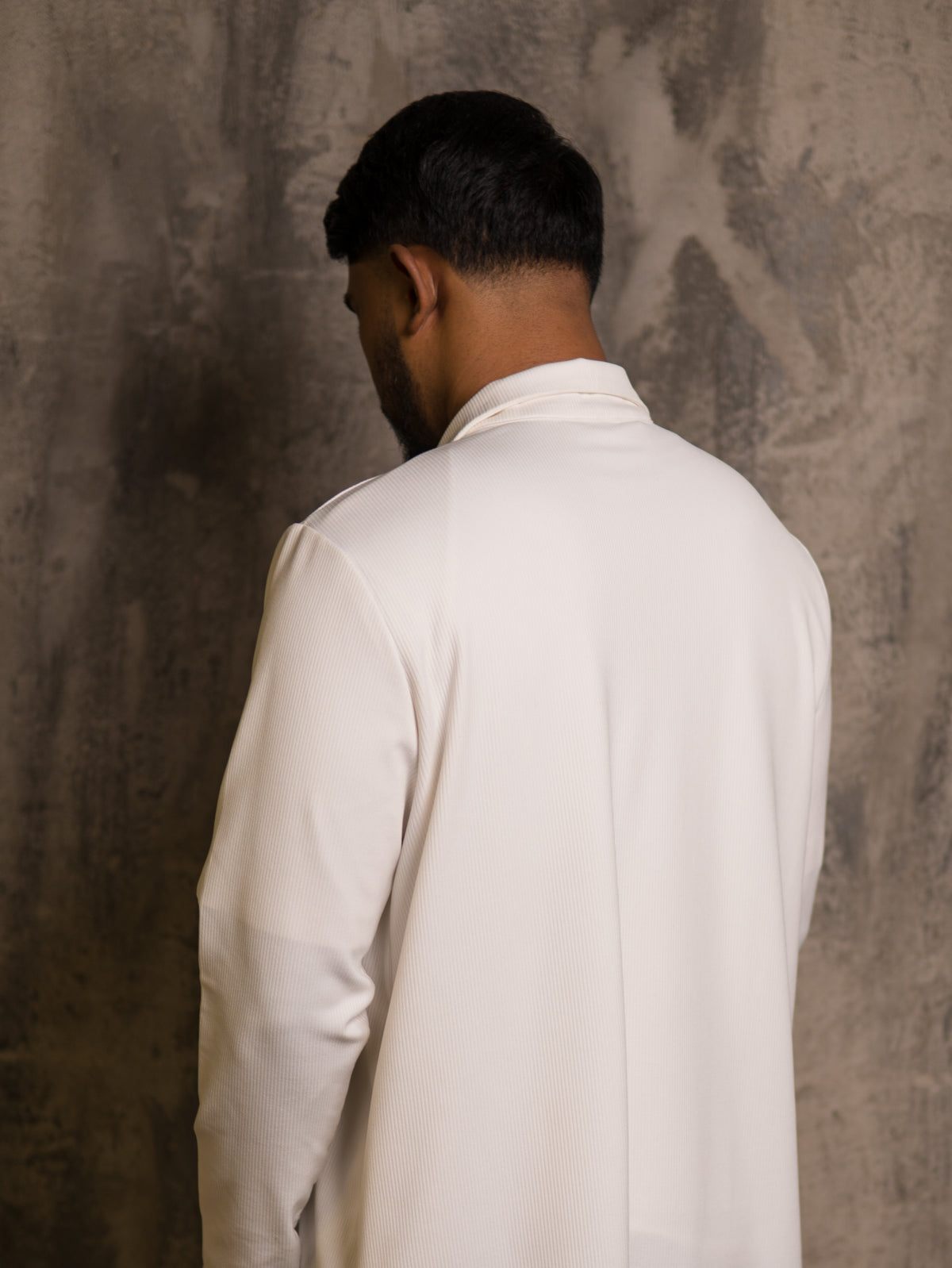 White Refined Quarter Zip Thobe, back view