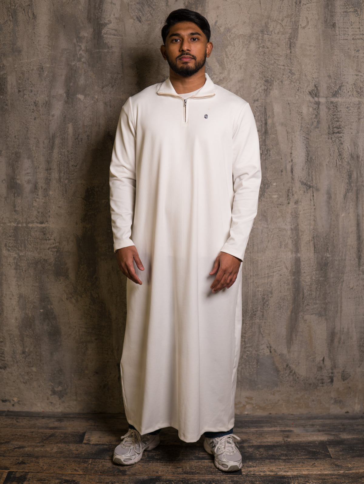 White Refined Quarter Zip Thobe, front view